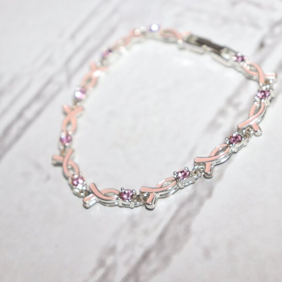 Beautiful silver AVON Breast Cancer awareness bracelet 7.25" - Picture 3 of 5